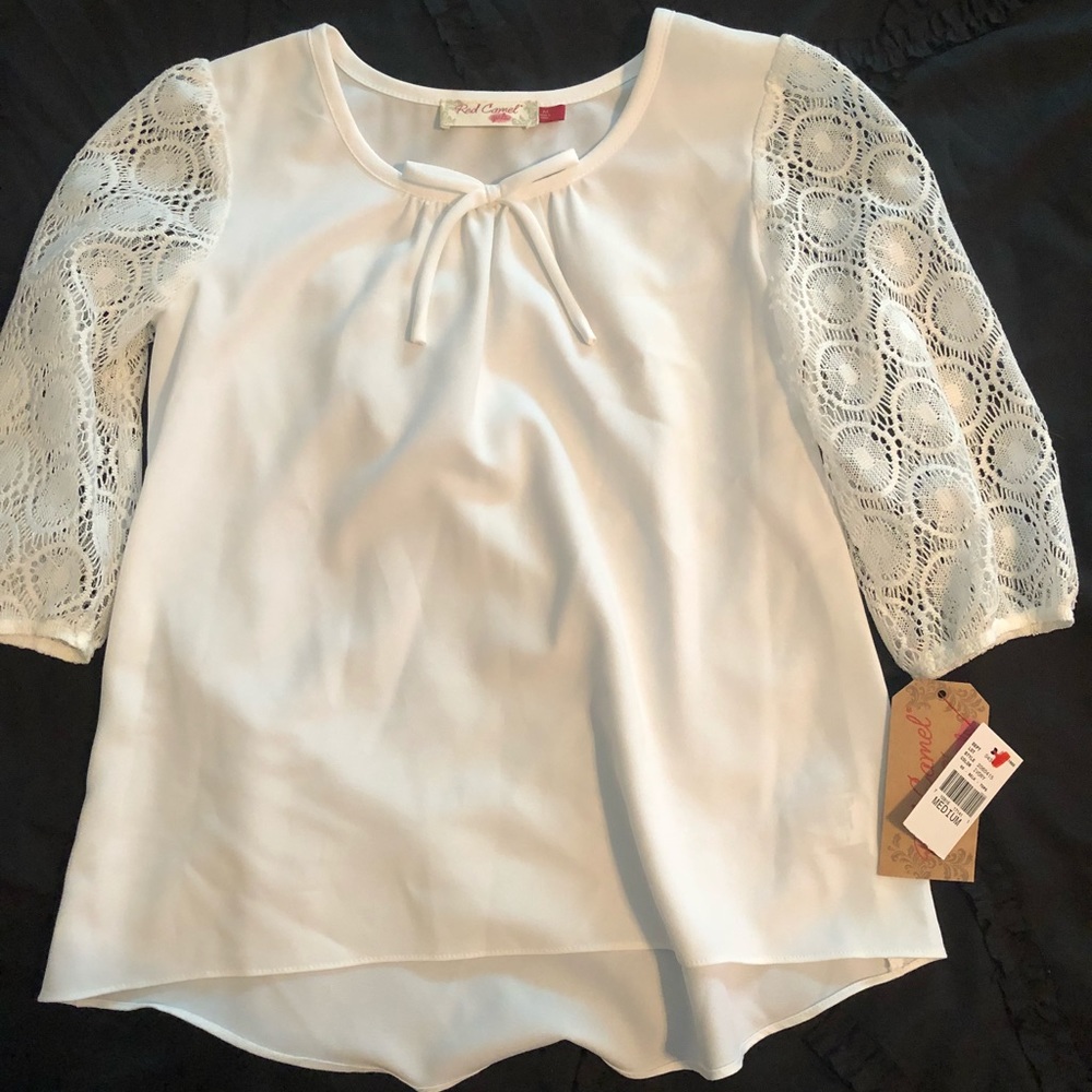 Girl’s Red Camel Brand Size Medium NWT